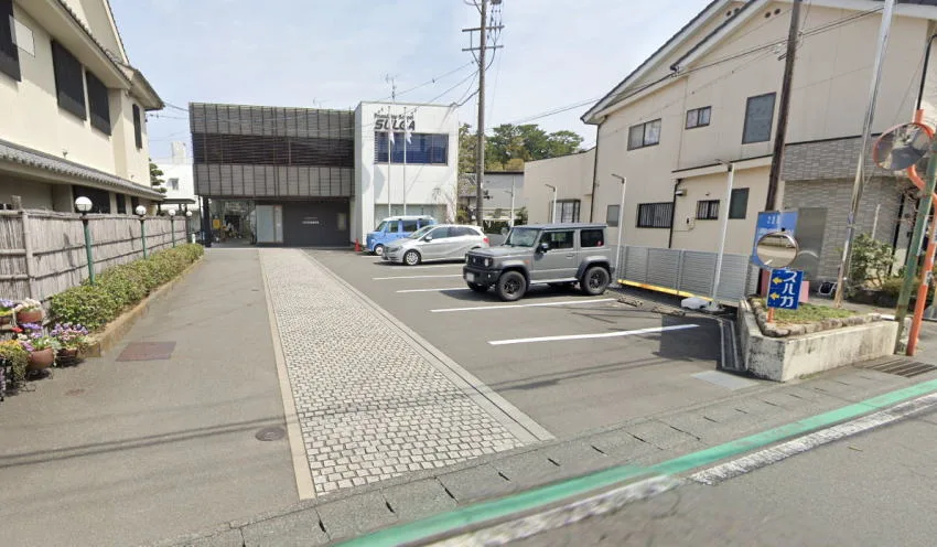 Parking lot